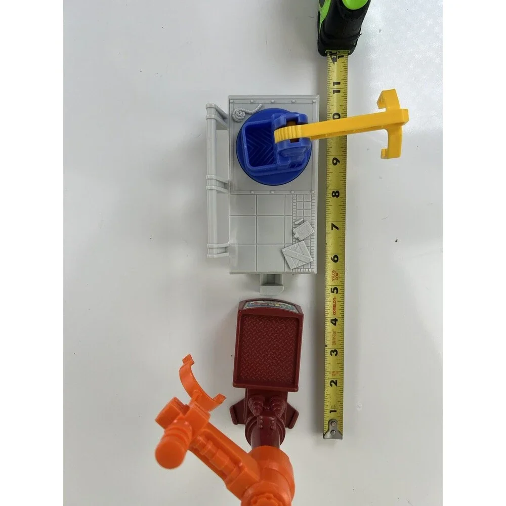 Vintage Set Of 2 Geotrax Cranes Replacement Parts Toys Airport & Grand Central